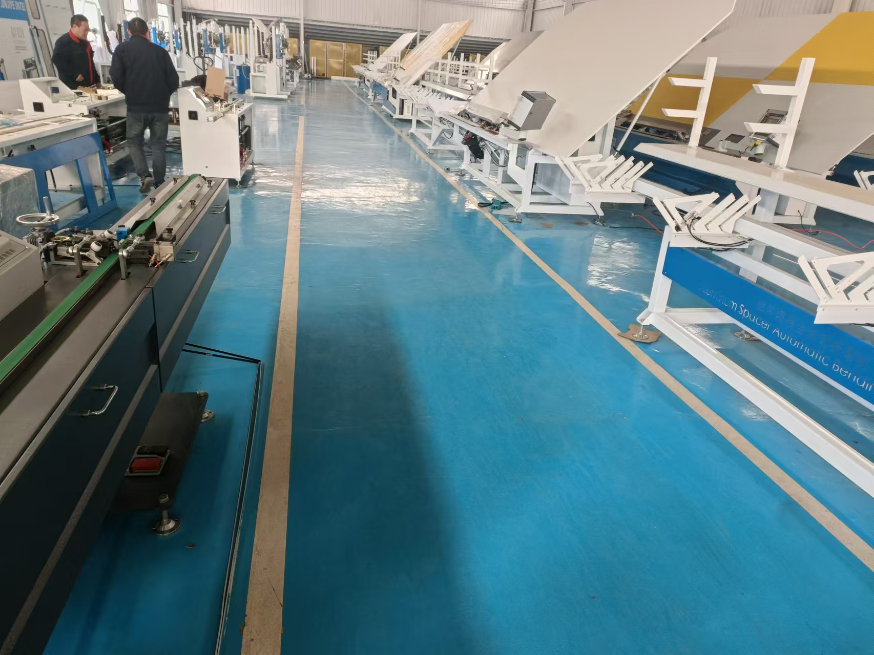 河北齐总全自动中空玻璃生产线